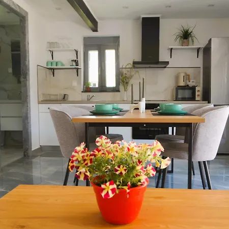 Nereus House Apartamento