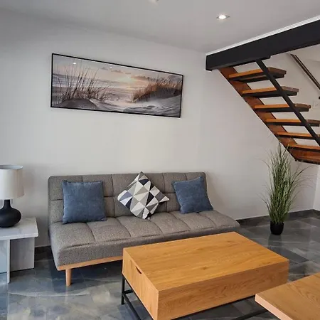 Nereus House Apartamento *