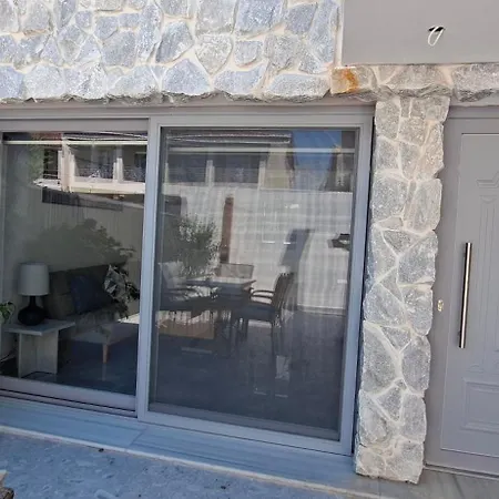 Nereus House Apartment