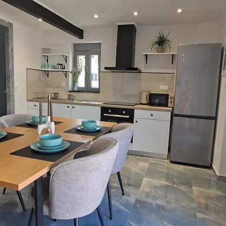 Nereus House Apartamento